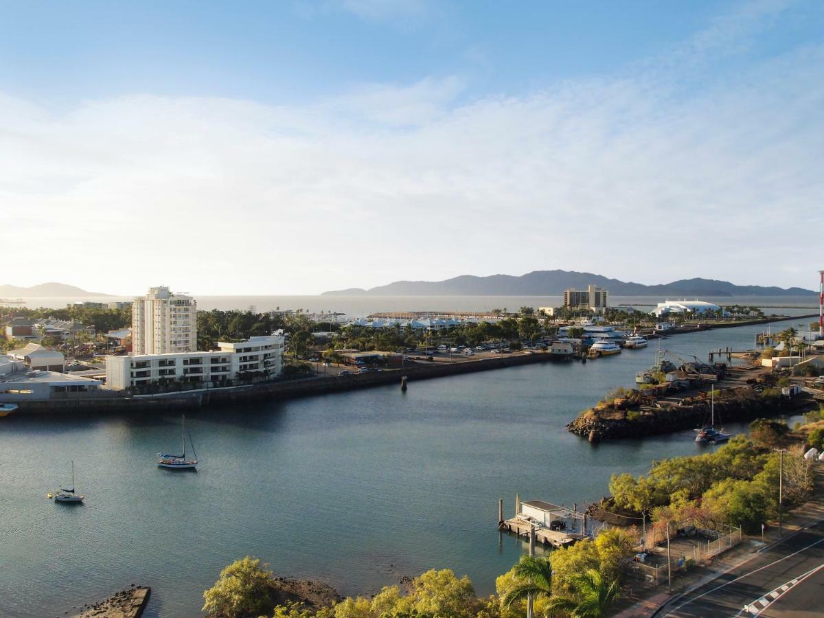 Apartments @ 81 Palmer Townsville Buitenkant foto